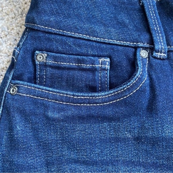 Denver Hayes lined stretchy denim skirt 5 pockets zip fly close. Women's size 2 - Picture 4 of 9